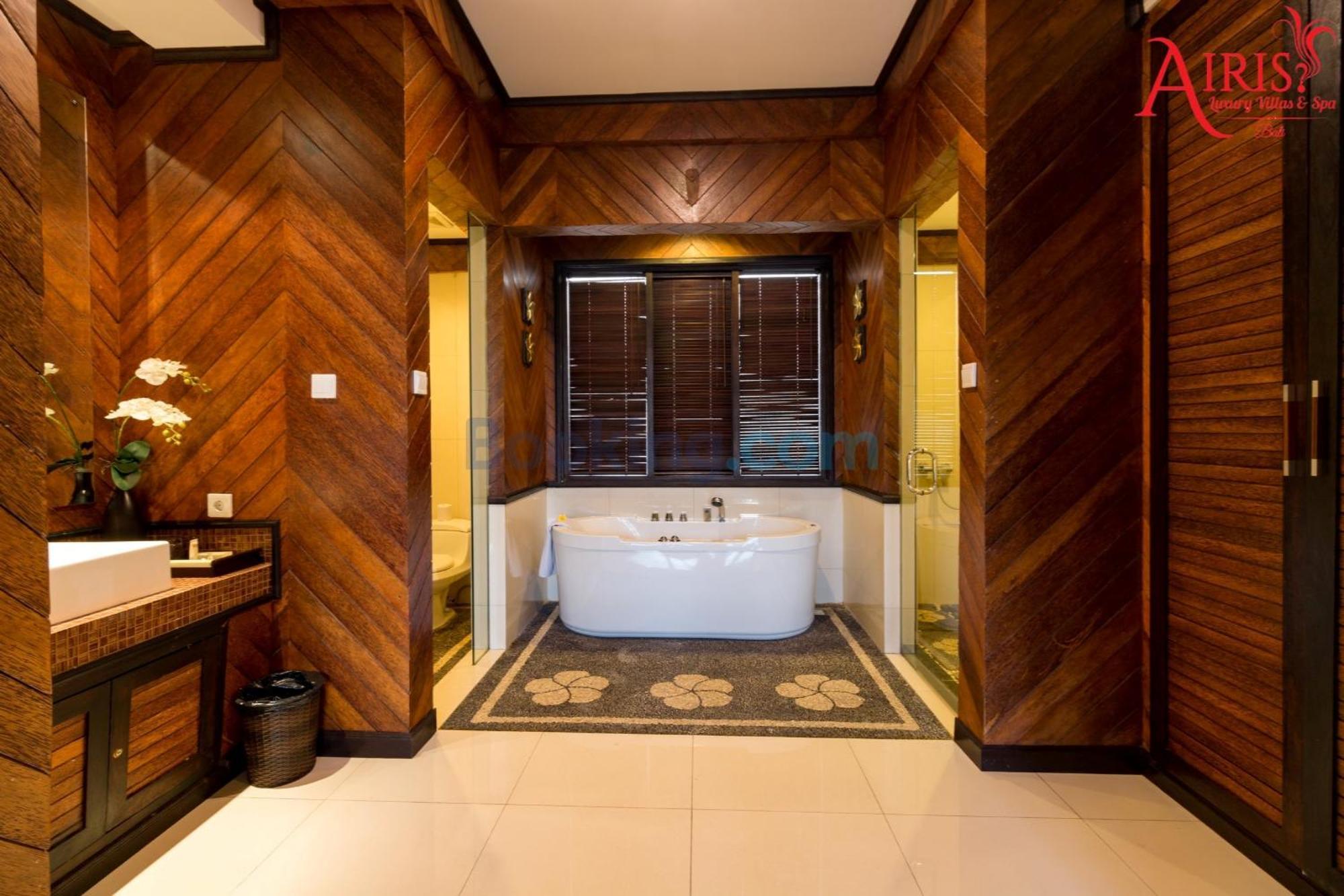 Airis Luxury Villas And Spa Uluwatu Oda fotoğraf